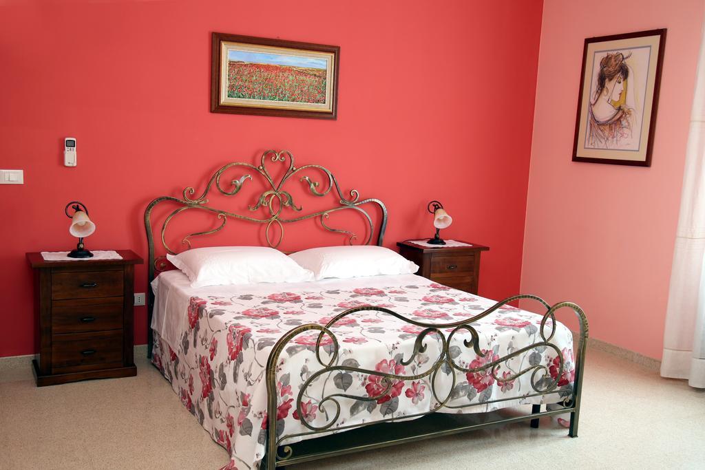 سبيكيا B&B Borgosolare الغرفة الصورة